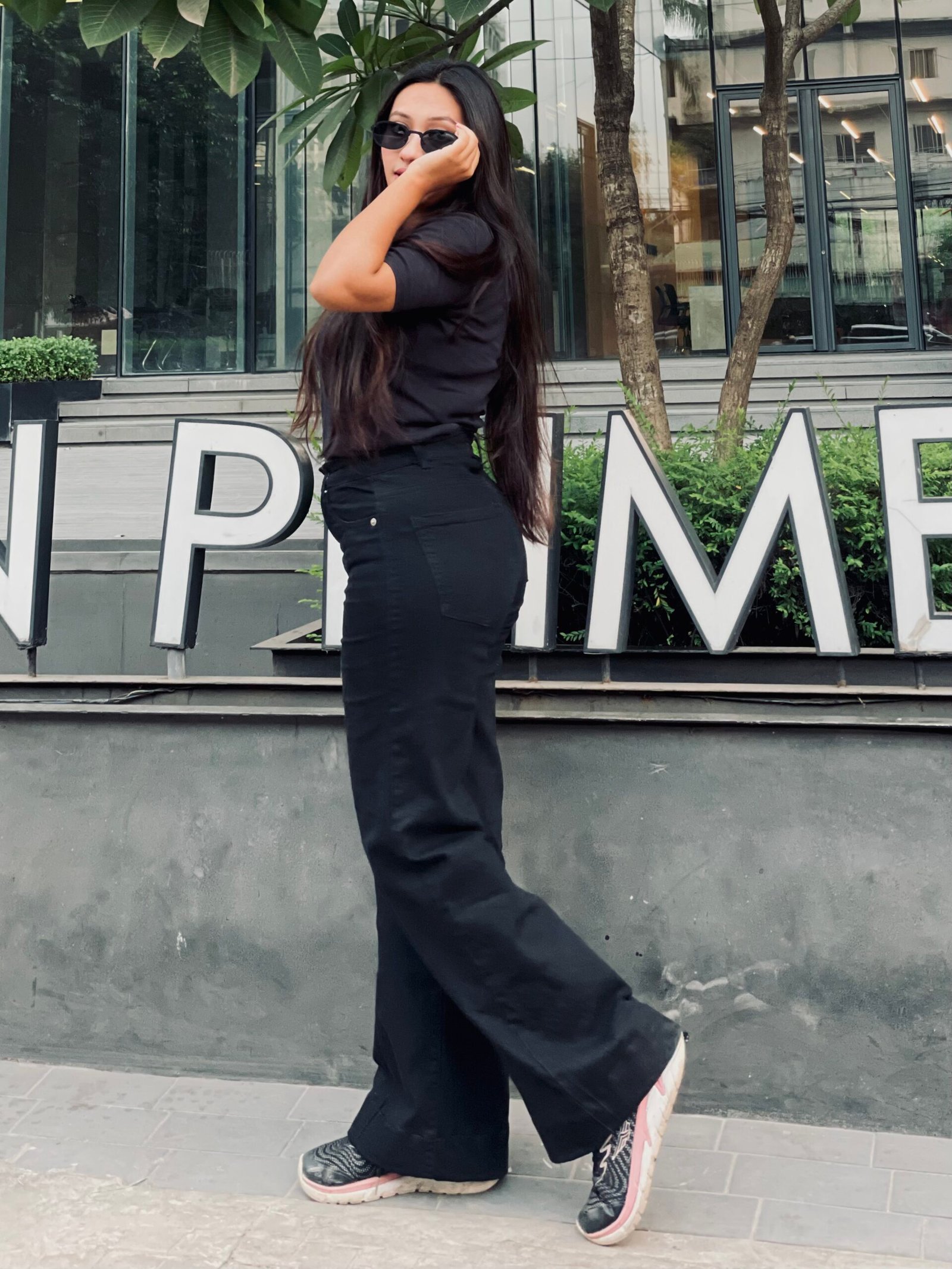 Pure Black🖤 – High Waist Wide leg Jeans - Image 2