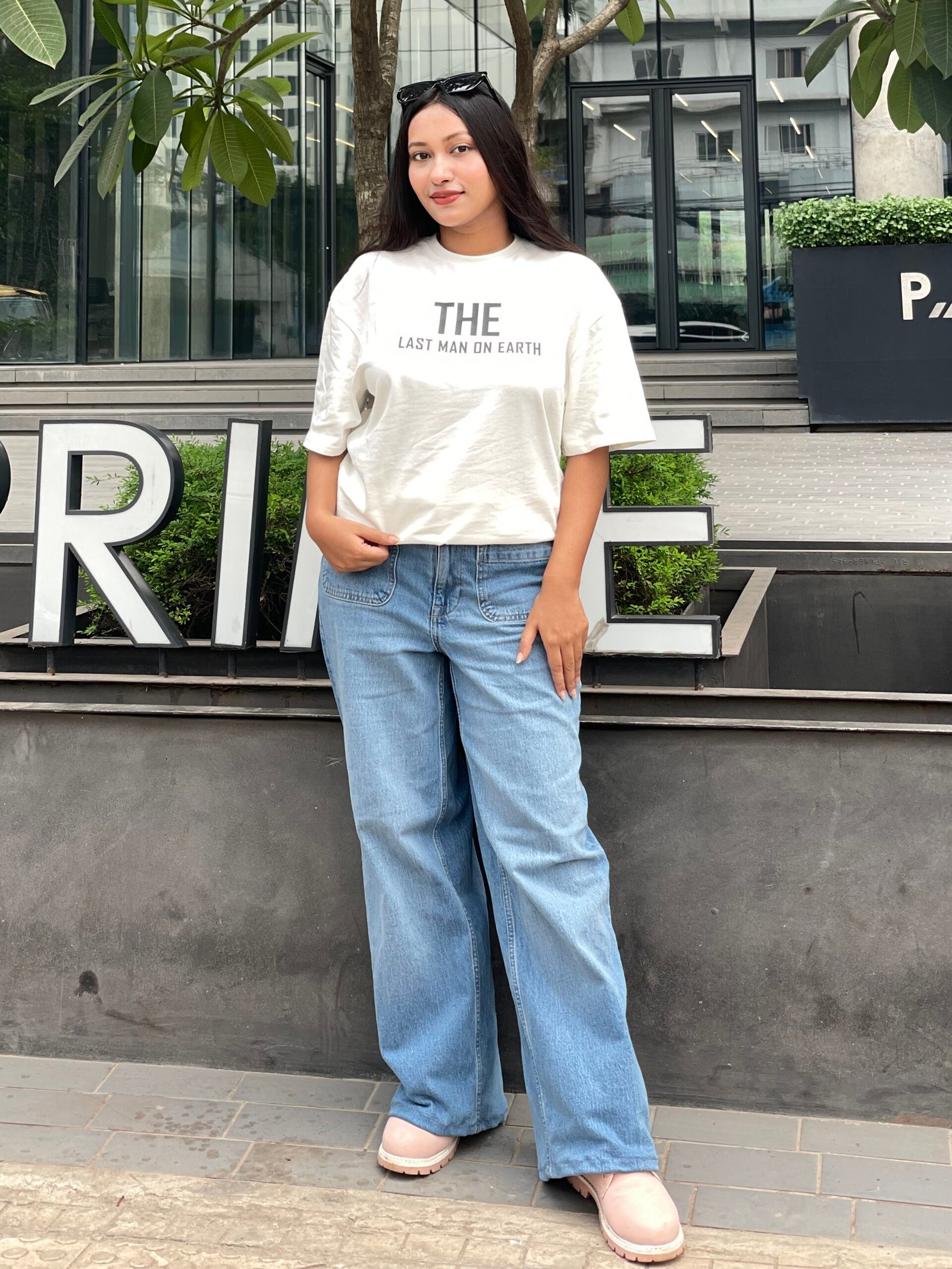 High Waist- Blue Wide Leg Jeans - Image 2