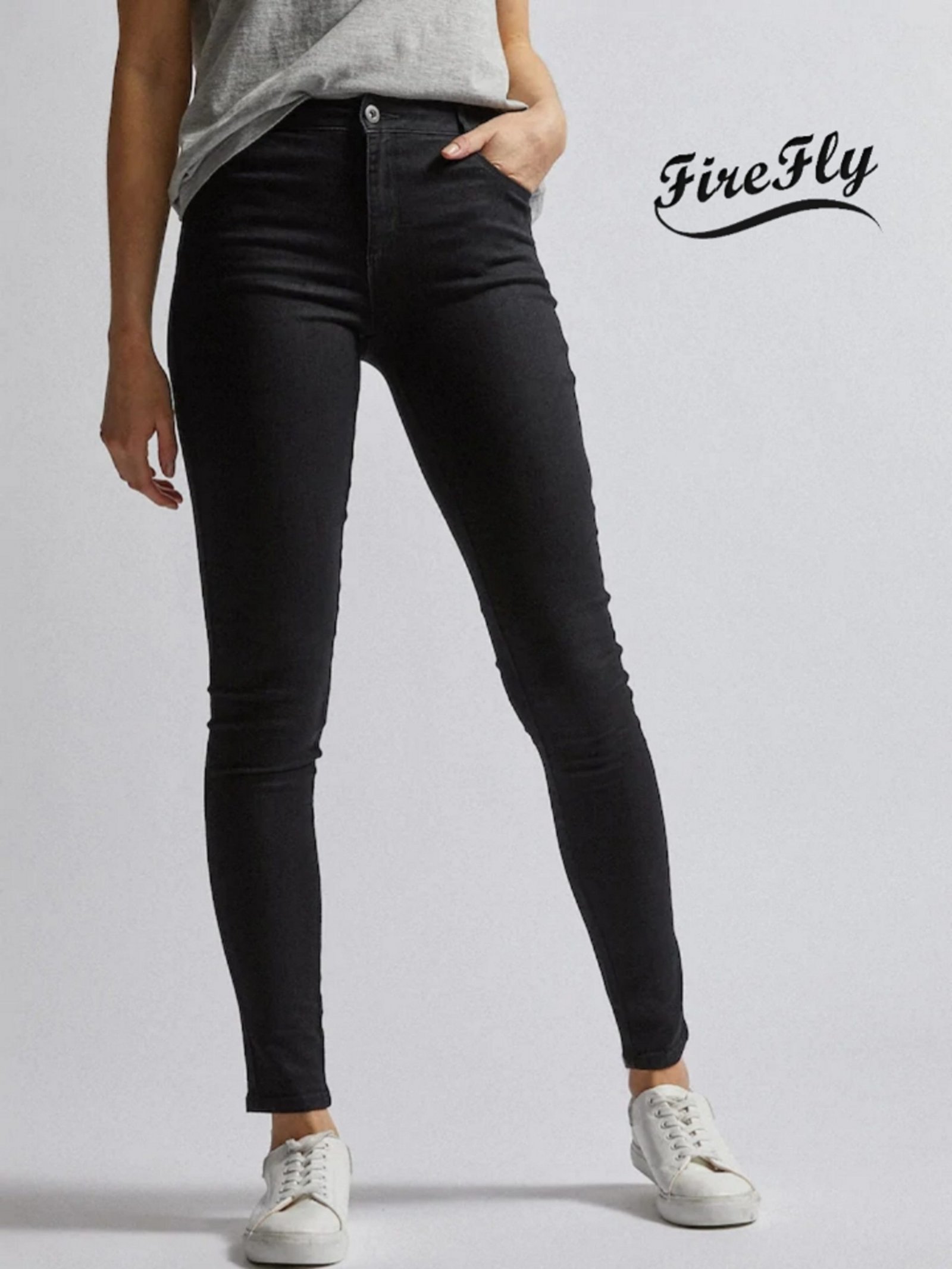 Black stretchable skinny jeans